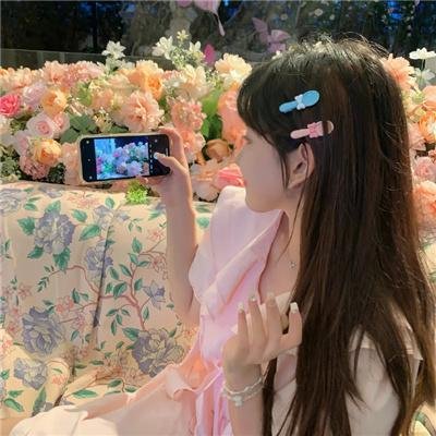 谜样的双眼